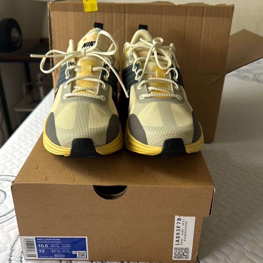 Nike Lunar Roam Sneakers - Yellow /Green /Gray